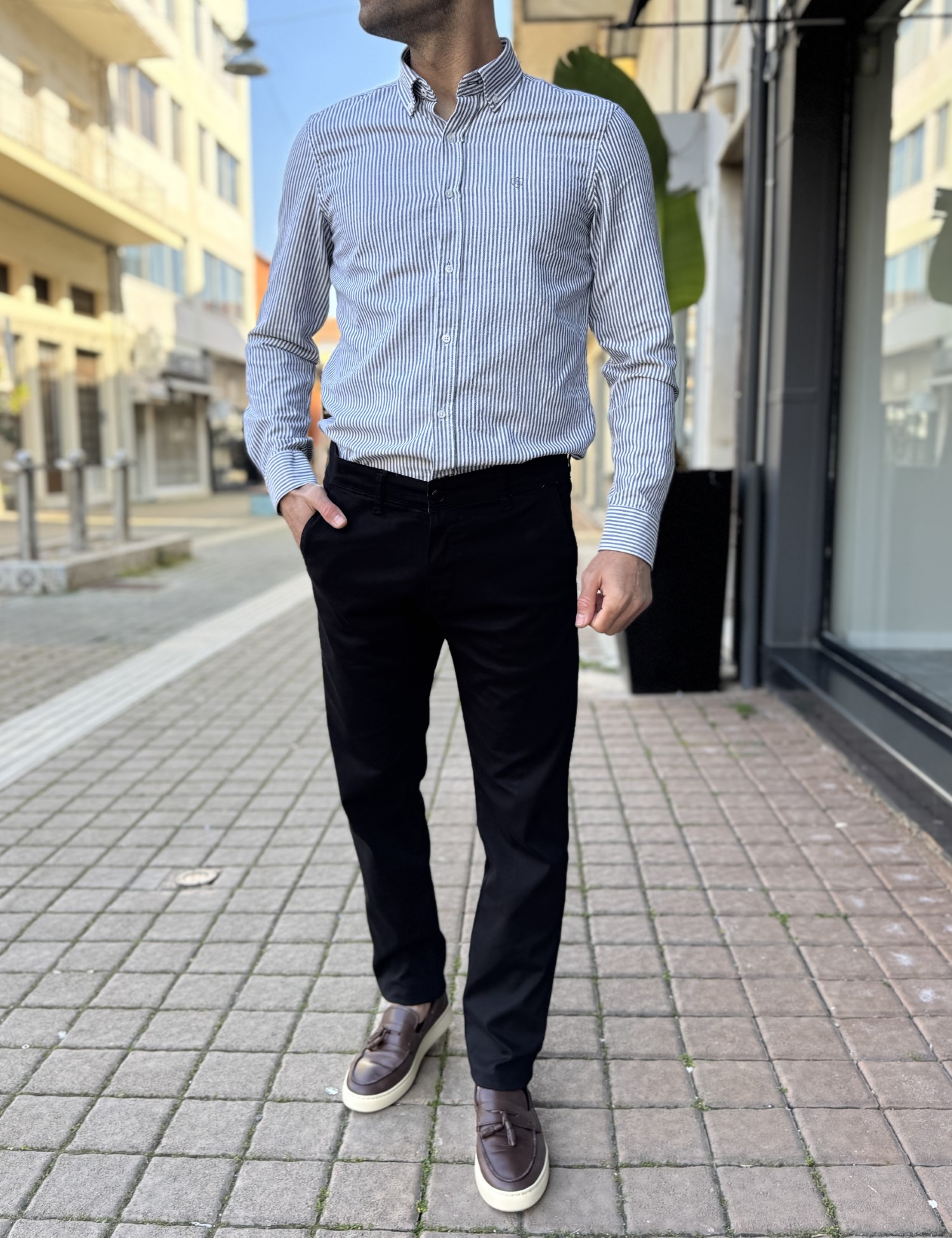 Ανδρικό μαύρο παντελόνι υφασμάτινο Chinos Regular 2517 φωτογραφία